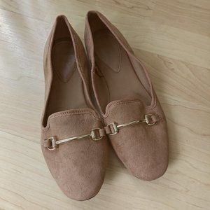 H&M tan flats loafers with gold detail size 6